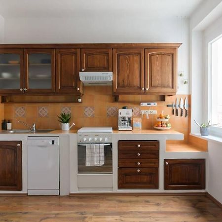 Hygge Apartman Gyor Exterior photo