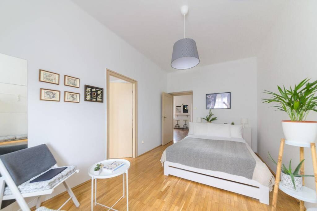 Hygge Apartman Gyor Exterior photo