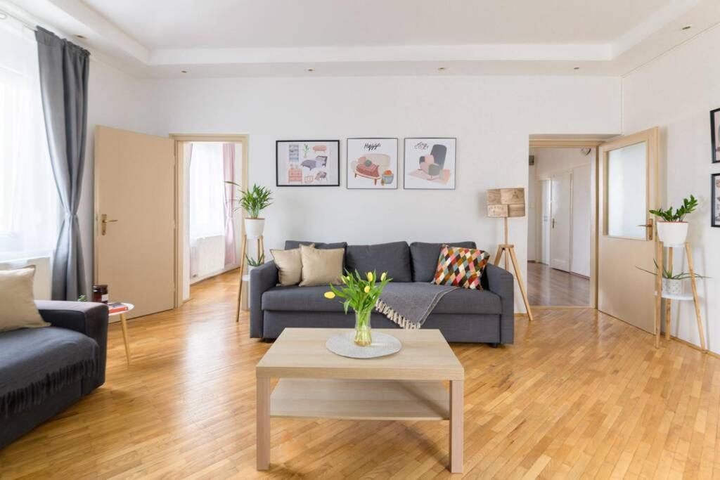 Hygge Apartman Gyor Exterior photo